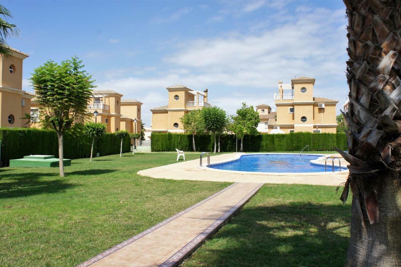 Villa Las Tres Perlas Алгорфа Екстериор снимка
